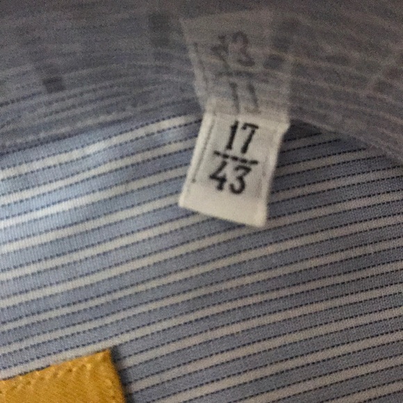 Men’s button down - Picture 4 of 4